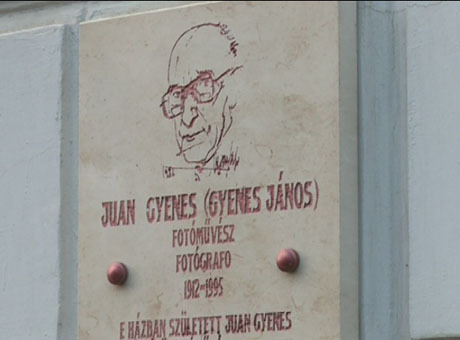 Juan Gyenes emléktábla avatás