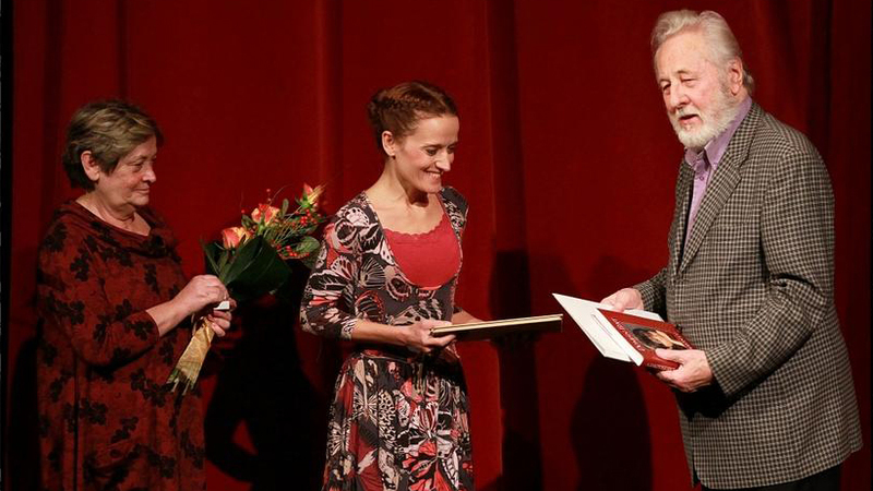 Nyári Szilvia a Domján Edit-díjat vette át 2014-ben