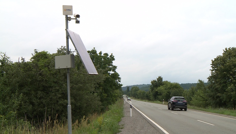 A város bevezető útjait figyelő kamerák a rendszámok ellenőrzésére is képes