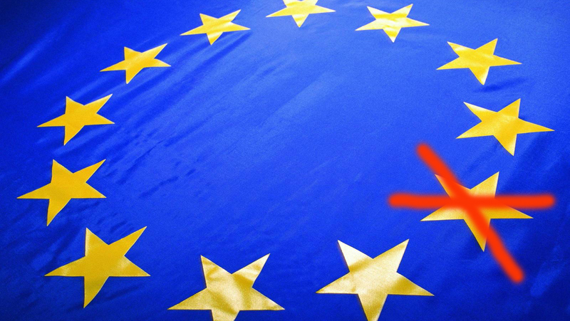 Az uniós zászló csillagai az európai népek közötti egység, szolidaritás és harmónia eszményét jelképezik,  a kör pedig az egységet. A csillagok száma és a tagállamok száma között azonban nincs összefüggés.
