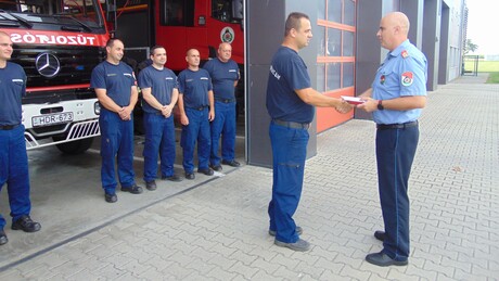 Elismerték a tűzoltók évtizedes munkáját