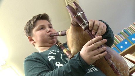 A zselickisfaludi dudás is fellép az újévköszöntőn