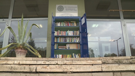 Megnyílt az első kaposvári szekrénykönyvtár