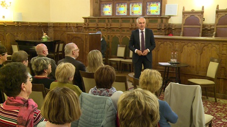 A civilekkel egyeztetett a polgármester