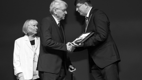 Elhunyt Bertók László