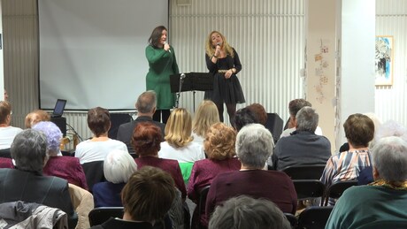 Idősek ünnepe a könyvtárban