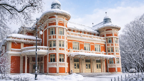 Színházi előadások, közösségi programok maradnak el az időjárás miatt