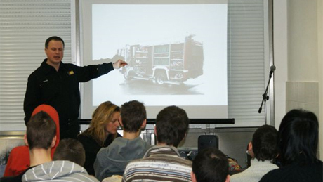 Tűzvédelmi előadás a Baross Szakiskolában