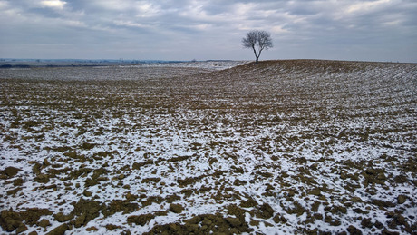 Télies idő, gyenge vegyes halmazállapotú csapadékkal