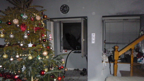 Lángra kapott az adventi koszorú