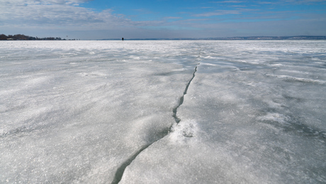 Rianásba szakadt egy férfi a Balatonon