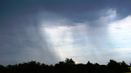 Záporokkal tarkított, hűvös idő!