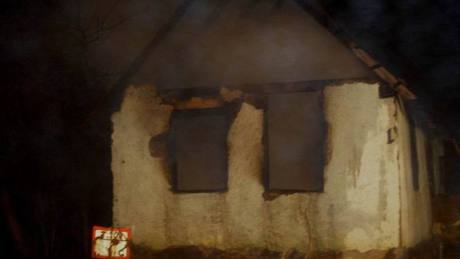 Teljesen kiégett egy családi ház Potonyban - fotókkal