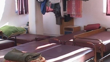 Benyugtatózva balhézott, nem engedték be a szállóra