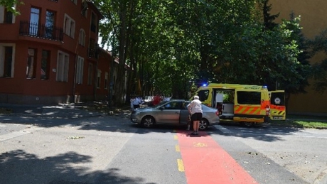 Biciklist gázoltak a belvárosban