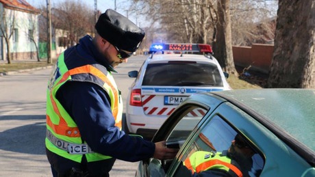 Fokozott ellenőrzést tart a rendőrség egy héten át az ország útjain