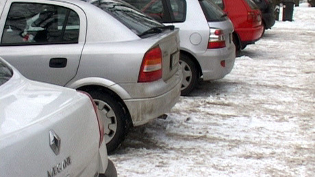 Tilos lesz a parkolás burkolatjel festés miatt
