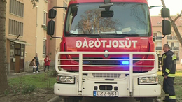 Szabadnapos tűzoltó segített a lakóknak kimenekülni