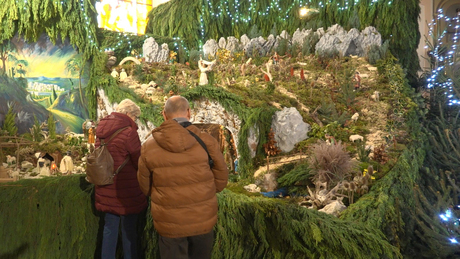 Rengetegen kíváncsiak a vörsi betlehemre