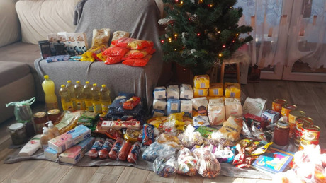 Hét családot lepett meg a közösség 