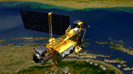 Több mint hat tonnás műhold zuhanhat le hamarosan - a darabjai szétszóródhatnak