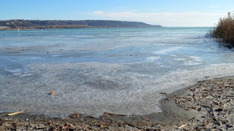 Elkezdett befagyni a Balaton - fotózzák le, és küldjék el nekünk!