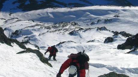 Egyelőre nincs új hír a bajba jutott magyar hegymászókról