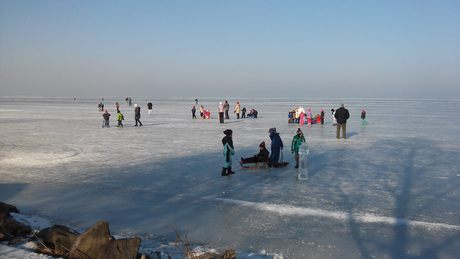 Befagyott a Balaton!