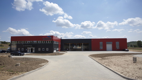 Új gyárat avattak Kaposváron