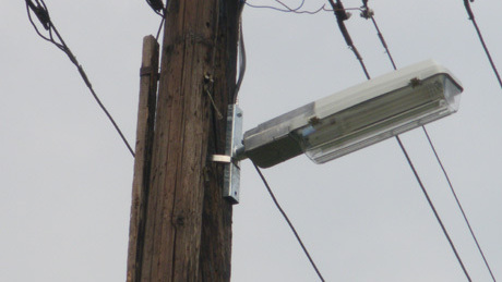 Közvilágítást kapott a Sikálós - műszaki átadás a helyiekkel 