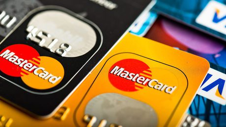 Lehaltak a Mastercard-bankkártyák