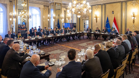 Tárcavezetővel egyeztetett Kaposvár polgármestere 