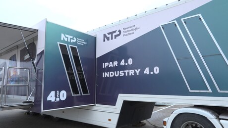 Kaposvárra érkezett az Ipar 4.0 kamion