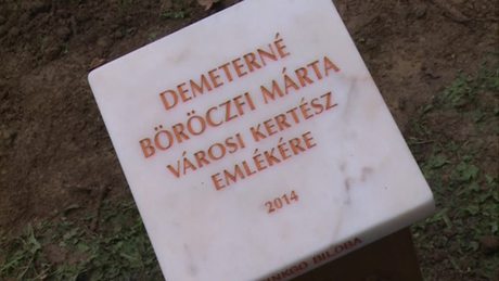 Emlékfát ültettek Demeterné Böröczfi Márta emlékére