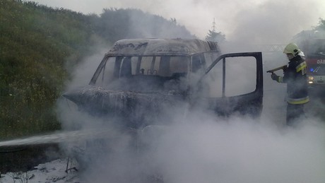 Kiégett egy autó a Kaposvárt elkerülő úton