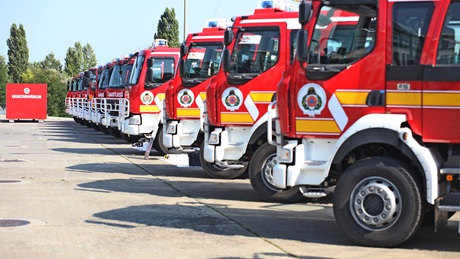 Új tűzoltóautót kaptak a somogyi katasztrófavédők