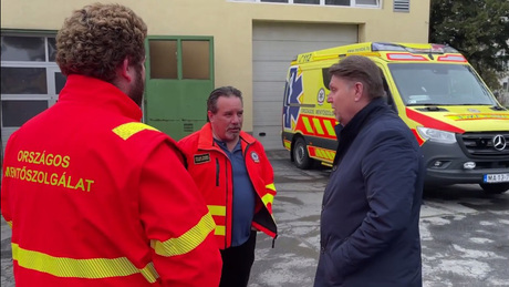 Újabb esetkocsi érkezett a kaposvári mentőállomásra