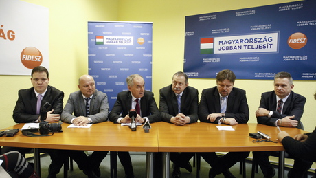 Bemutatták a Fidesz-KDNP képviselőjelöltjeit