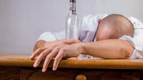 Hogyan enyhítheted a másnaposság kellemetlen tüneteit?