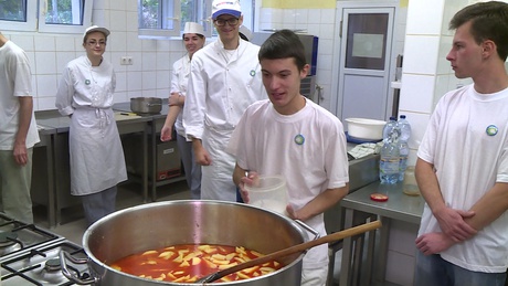 Együtt főztek a fogyatékkal élő és az egészséges diákok