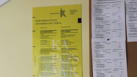 Információs táblát kapnak a kaposvári lépcsőházak