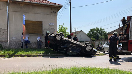 Ketten sérültek egy belvárosi karambolban