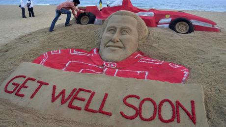Schumachernek készített parádés alkotást a homokművész