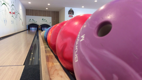 Rekordkísérlet a bowlingpályán
