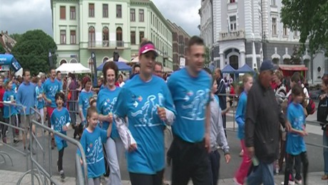 Videóval! Több ezren futottak Kaposváron