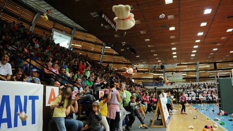 Röplabdás ünnep a kaposvári sportcsarnokban