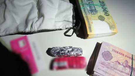 Bíróság elé állnak a marcali dílerek